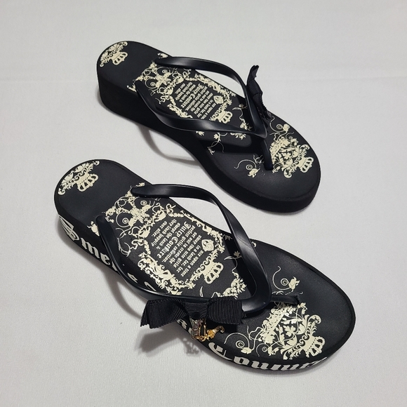 Juicy Couture Shoes - Juicy Couture Platform Sandals sz 7